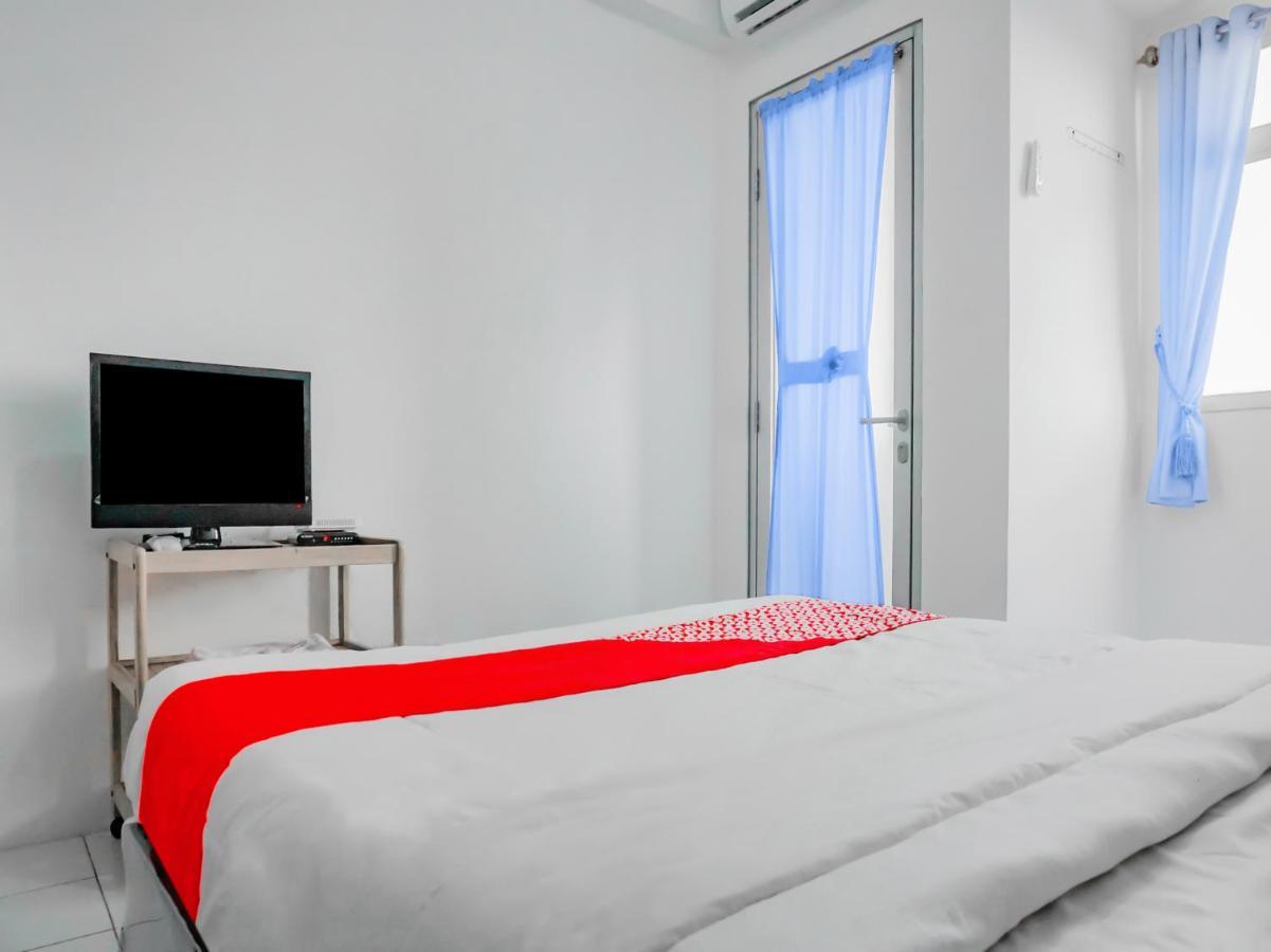 Oyo 90241 Sirooms Apartmen Gunung Putri Bogor Exteriör bild